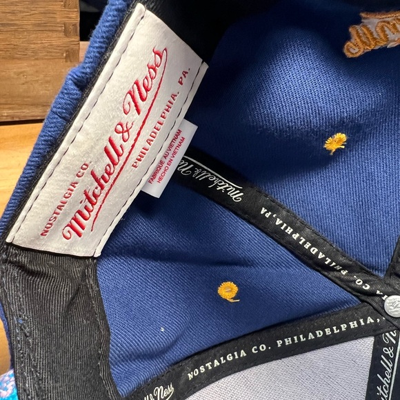 Mitchell & Ness Pittsburgh Penguins SnapBack hat *RARE* LIKE NEW - Picture 5 of 6